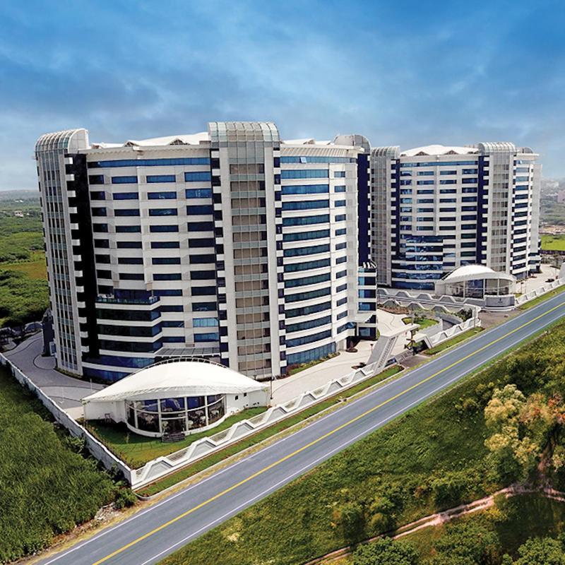 סוראט Rajhans Belliza Luxurious Studio Apartment מראה חיצוני תמונה